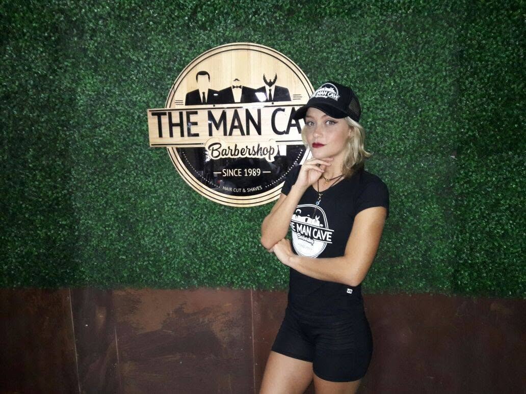 Smile, Active Shirt, Waist, Logo, Abdomen, Baseball cap, Person, Shorts, Top — Campañas Pereira Manizales Armenia | Focus Modelos ABTL Agencia BTL Eje Cafetero