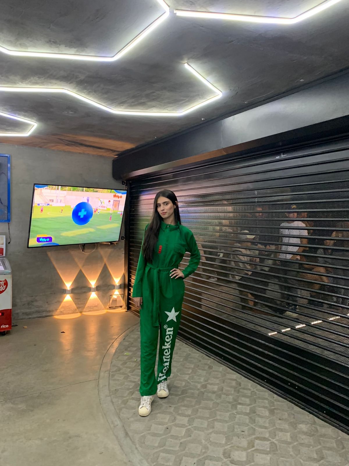 Logo, Night, Television, Person, Clothing — Campañas Pereira Manizales Armenia | Focus Modelos ABTL Agencia BTL Eje Cafetero