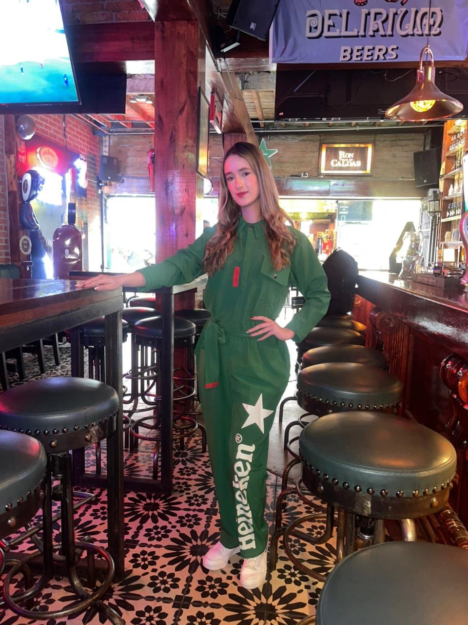 Logo, Costume, Clothing, Person, Stool — Campañas Pereira Manizales Armenia | Focus Modelos ABTL Agencia BTL Eje Cafetero
