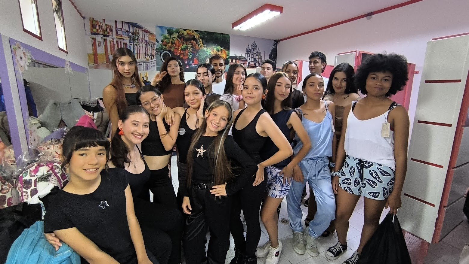 Face, Smile, Social group, Youth, Thigh, Event, Top, Person — Campañas Pereira Manizales Armenia | Focus Modelos ABTL Agencia BTL Eje Cafetero