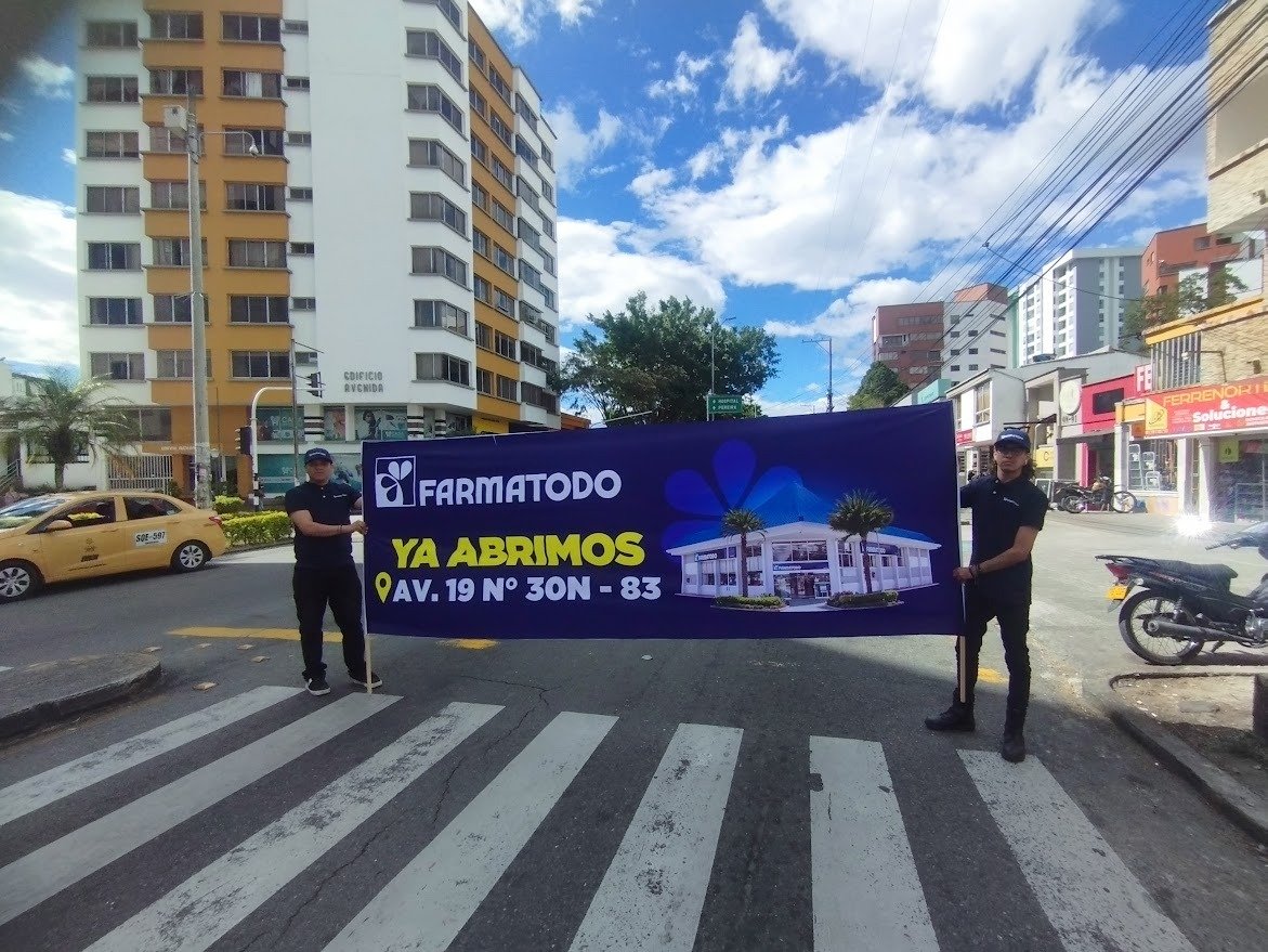 Advertising, Pedestrian, Logo, Banner, Car, Motorcycle, Person — Campañas Pereira Manizales Armenia | Focus Modelos ABTL Agencia BTL Eje Cafetero