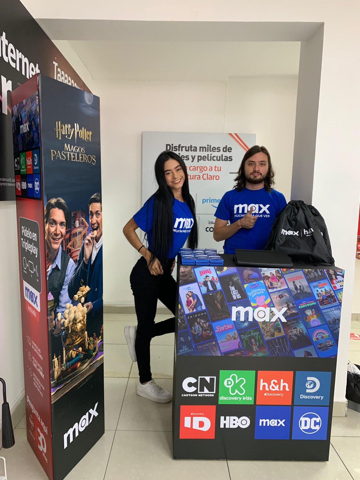 Advertising, Logo, Banner, Top, Person, Pants — Campañas Pereira Manizales Armenia | Focus Modelos ABTL Agencia BTL Eje Cafetero