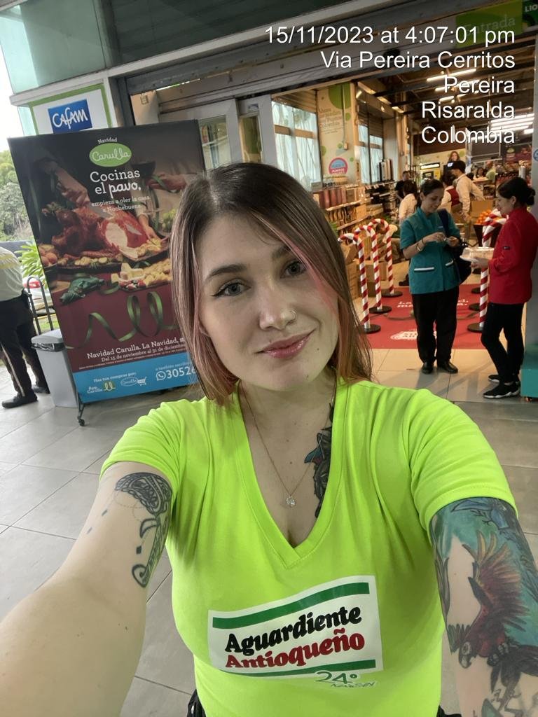 Smile, Facial expression, Happiness, Logo, Advertising, Person, Top — Campañas Pereira Manizales Armenia | Focus Modelos ABTL Agencia BTL Eje Cafetero