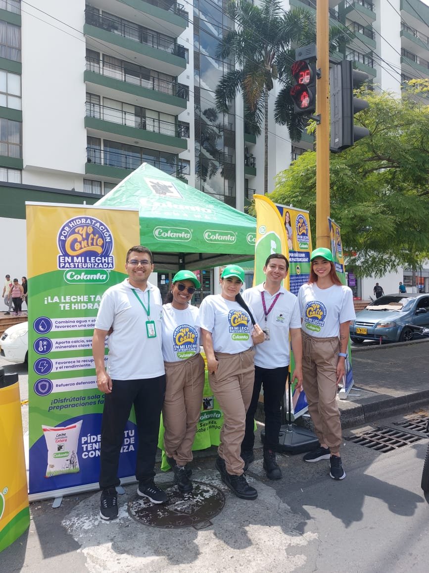 T-shirt, Trousers, Shirt, Jeans, Smile, Logo, Car, Person, Pants — Campañas Pereira Manizales Armenia | Focus Modelos ABTL Agencia BTL Eje Cafetero