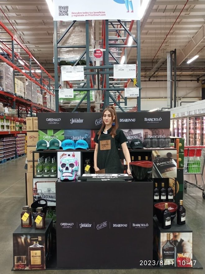 Retail, Shelf, Logo, Box, Packaging and labeling, Shelving, Person, Top — Campañas Pereira Manizales Armenia | Focus Modelos ABTL Agencia BTL Eje Cafetero