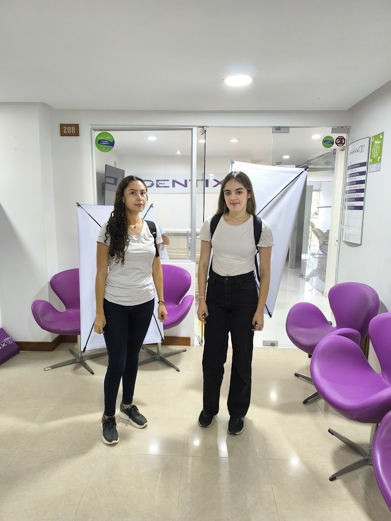 Furniture, Interior design, Chair, Cleanliness, Pants, Top, Person — Campañas Pereira Manizales Armenia | Focus Modelos ABTL Agencia BTL Eje Cafetero
