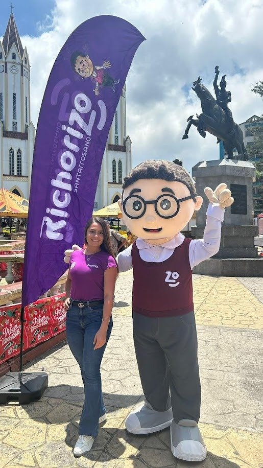Mascot, Advertising, Logo, Banner, Person, Jeans, Shoe — Campañas Pereira Manizales Armenia | Focus Modelos ABTL Agencia BTL Eje Cafetero