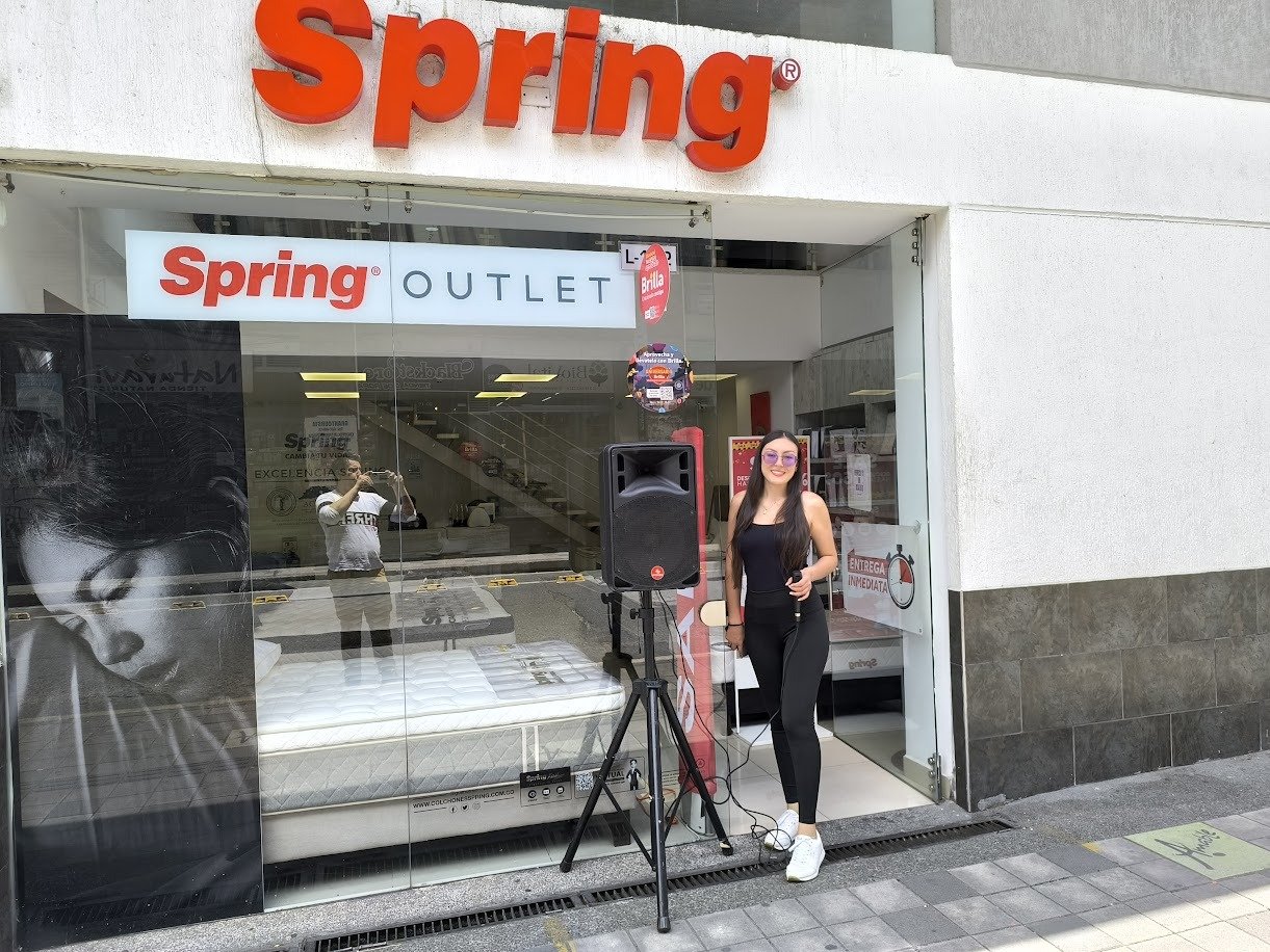 Retail, Commercial building, Shopping mall, Outlet store, Person, Pants, Top — Campañas Pereira Manizales Armenia | Focus Modelos ABTL Agencia BTL Eje Cafetero