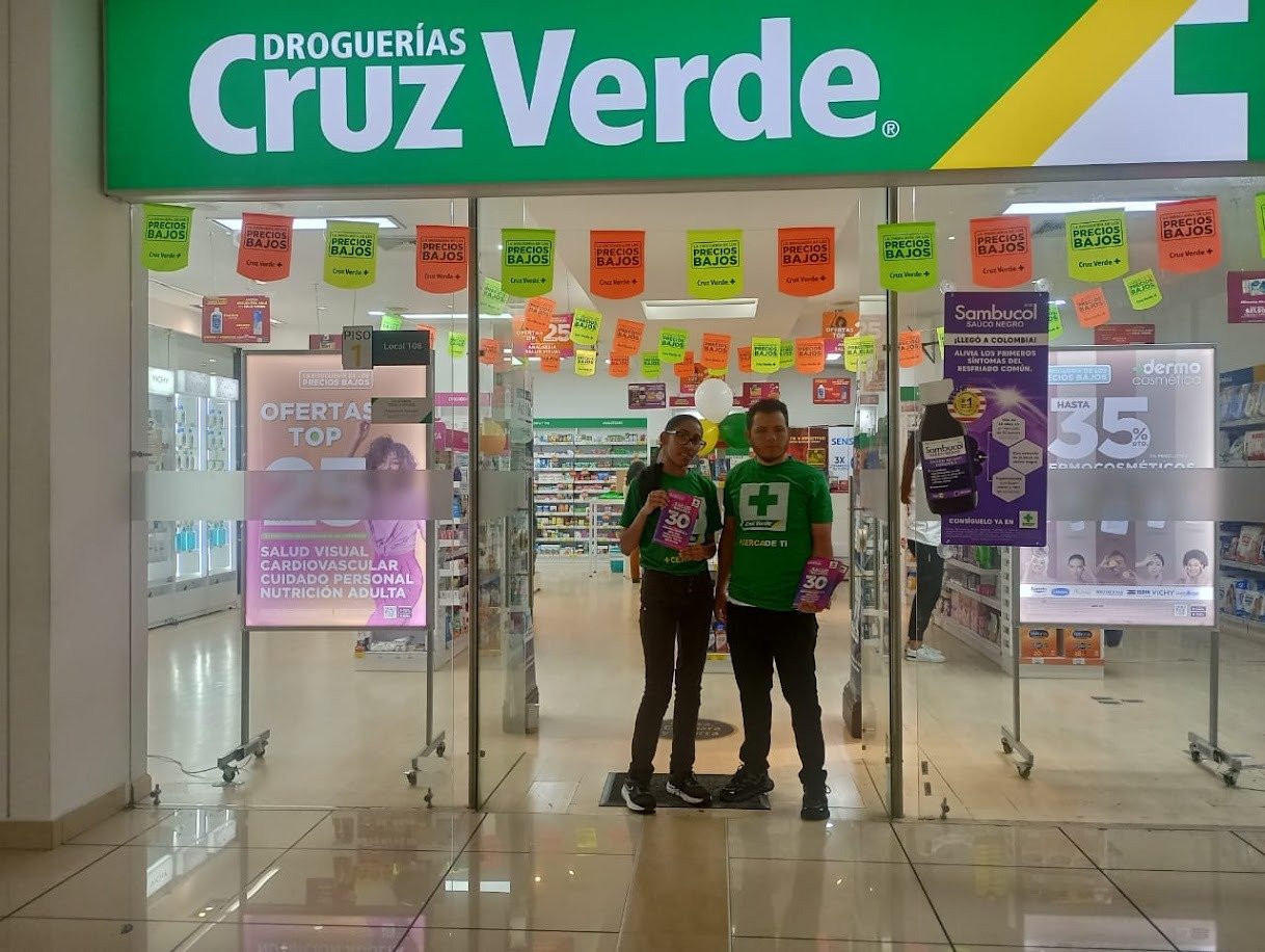 Logo, Retail, Plastic, Advertising, Pants, Top, Person — Campañas Pereira Manizales Armenia | Focus Modelos ABTL Agencia BTL Eje Cafetero