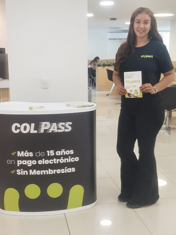 Advertising, Logo, Top, Person, Pants — Campañas Pereira Manizales Armenia | Focus Modelos ABTL Agencia BTL Eje Cafetero