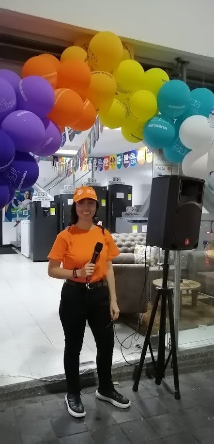 Balloon, Party Supply, Ceiling, Fun, Cleanliness, Person, Top, Pants, Shoe — Campañas Pereira Manizales Armenia | Focus Modelos ABTL Agencia BTL Eje Cafetero