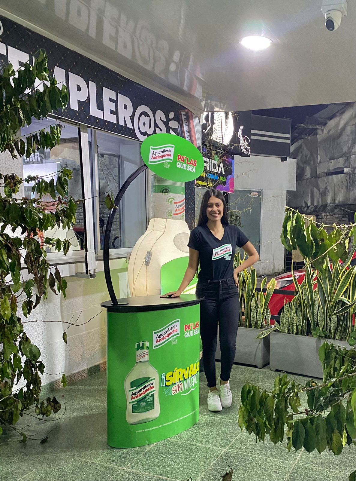 Advertising, Logo, Banner, Person, Top, Clothing — Campañas Pereira Manizales Armenia | Focus Modelos ABTL Agencia BTL Eje Cafetero