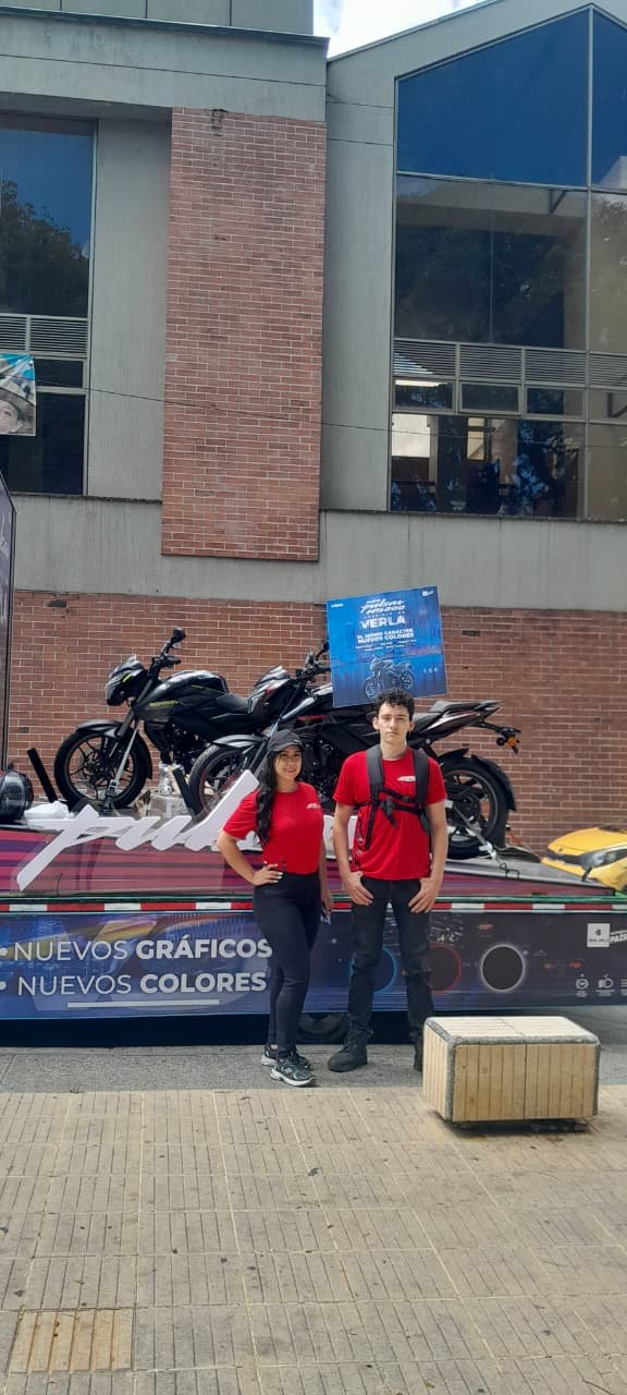 Motorcycle, Automotive Wheel System, Parking — Campañas Pereira Manizales Armenia | Focus Modelos ABTL Agencia BTL Eje Cafetero